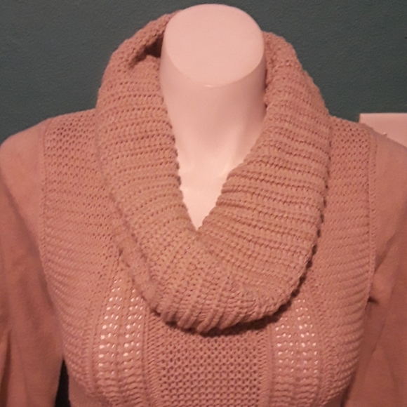 Vince Camuto dress.kowl neck. - Picture 5 of 9